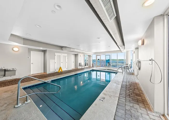 Lagoon Tower 901 Holiday home *
