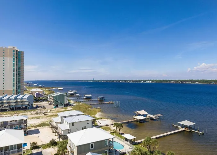 Lagoon Tower 901 Holiday home *